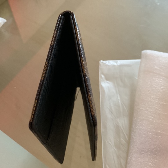 Passport wallet- brand new Length 5.5” width 4” - Picture 3 of 3